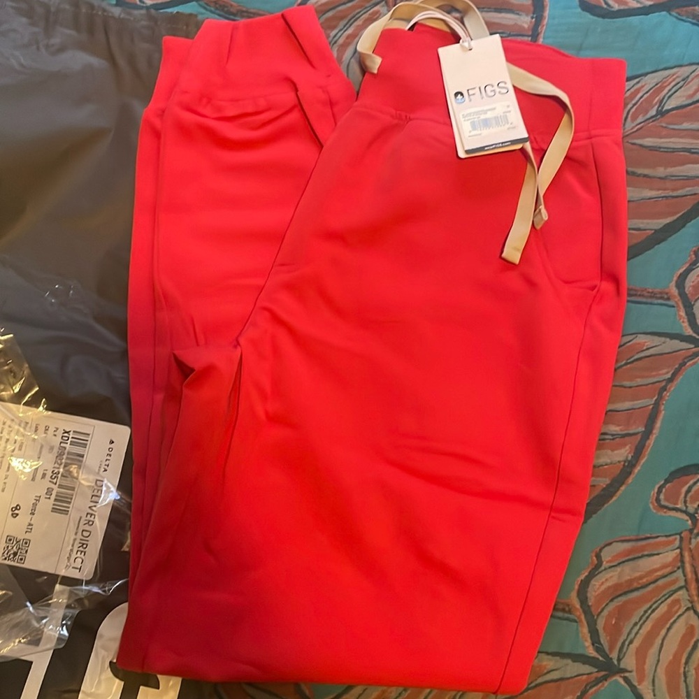 Petite small Figs (Neon Red). NWT